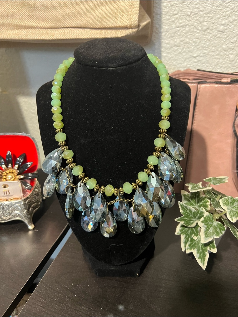 Chic Gold and Green Beaded Necklace